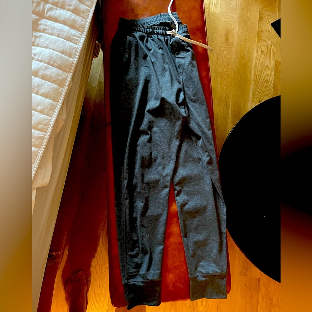 Vuori Sunday Joggers